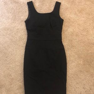 Black pencil dress from Guess by Marciano!